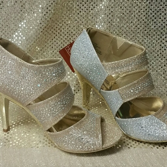 Gold & Silver Heels - Picture 4 of 4